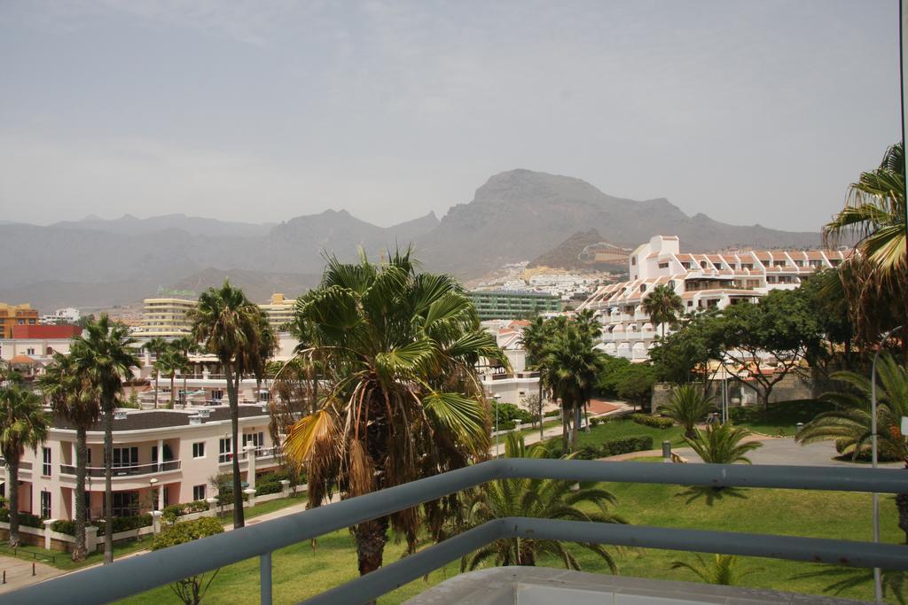 Club Atlantis Aparthotel Ocean View Costa Adeje  Exterior foto